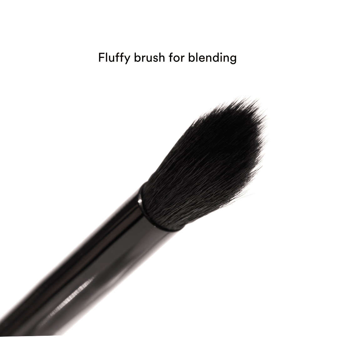 The Liquid Eyeshadow Brush - Image: 3