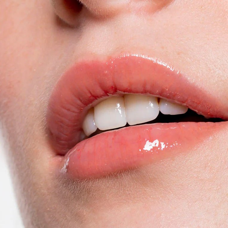 Clean Sheen Lip Gloss - Image: 3