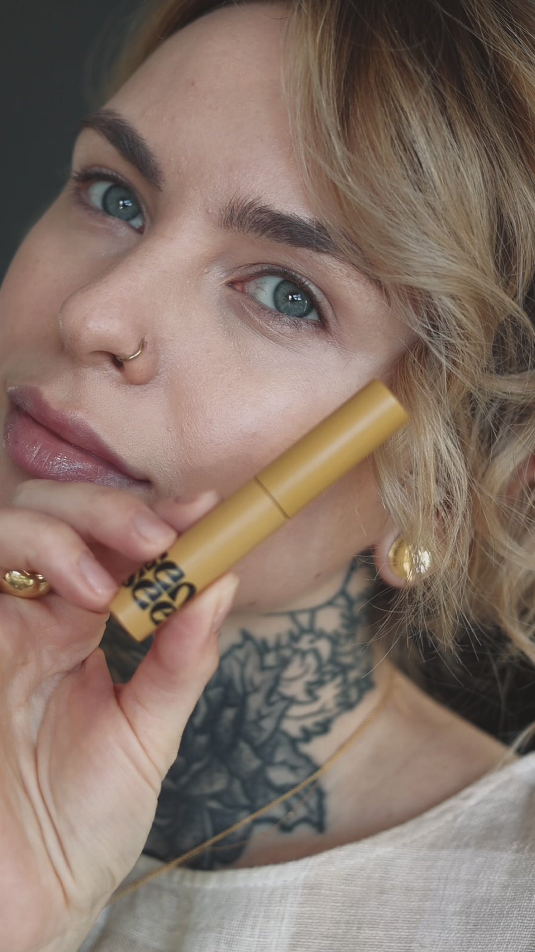 Load video: Coconut Look