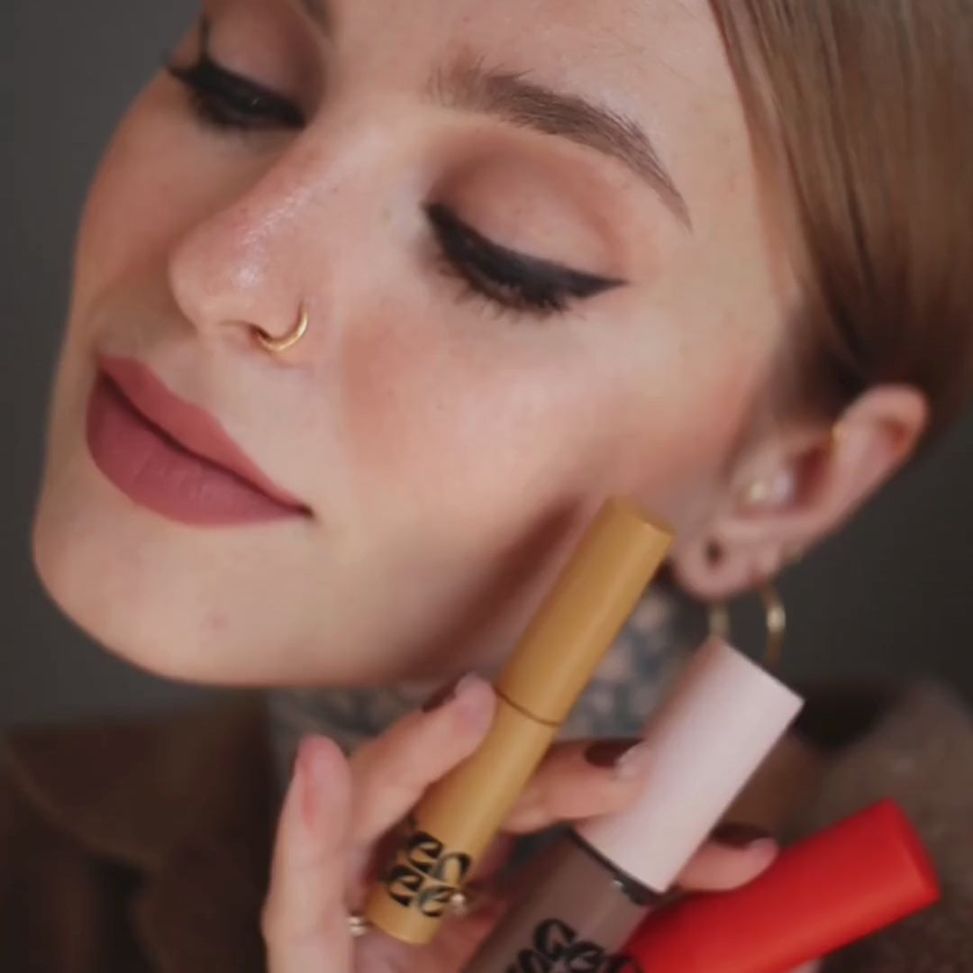 The Night Out Makeup Set - Image: 2