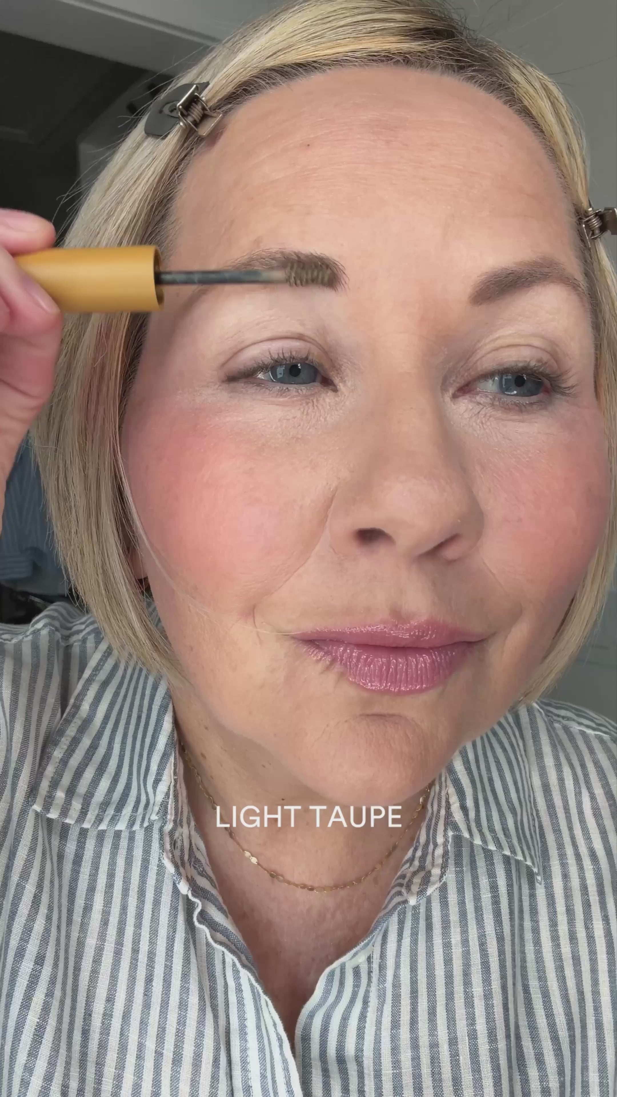 Load video: Light Taupe Variant 2