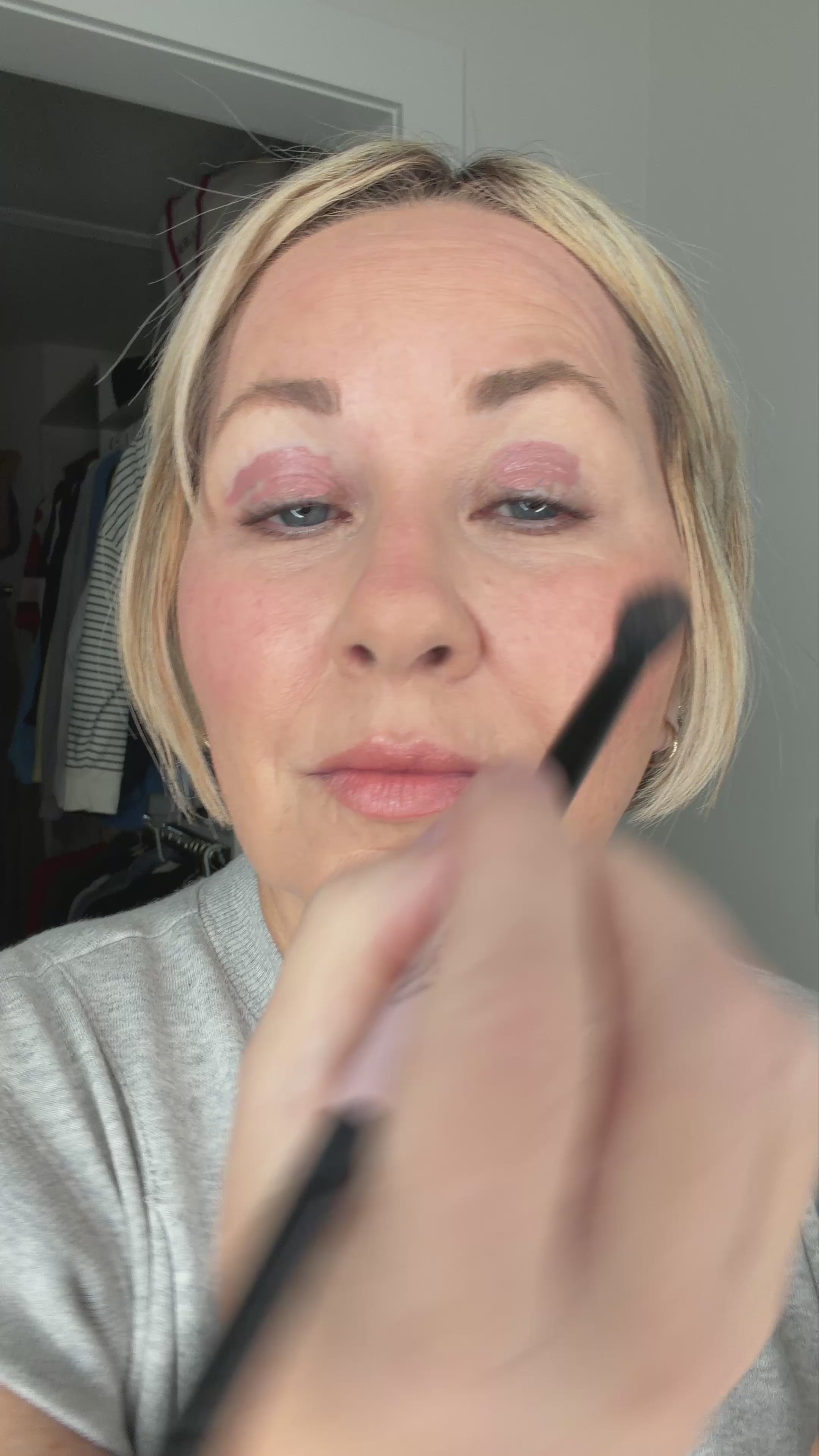Load video: Liquid Eyeshadow Brush Variant 1